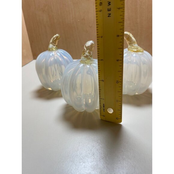 Set Of 3 Acorn + Oak Harvest Collection Glass Pumpkins Iridescent White With Gol - Picture 9 of 10